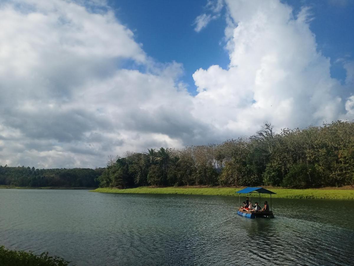 Taman Wana Resort Palasari Negara  Exteriör bild